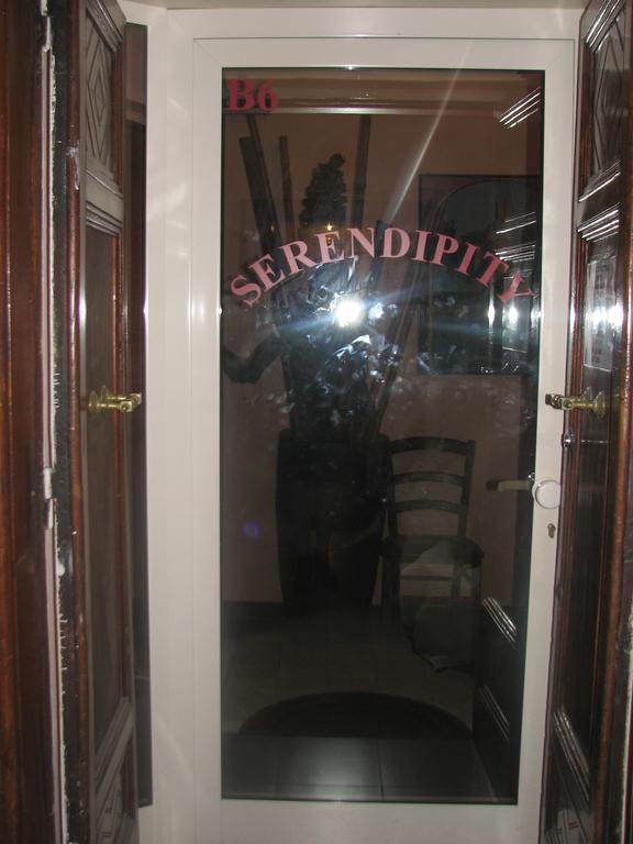 Serendipity โรม ภายนอก รูปภาพ